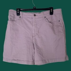 Gloria Vanderbilt light Purple size 14   All Around Slimming Effect Shorts